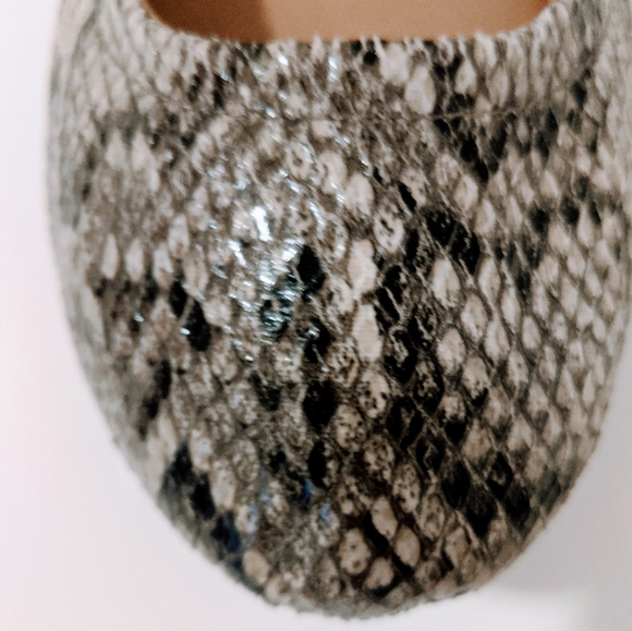 Torrid Snakeskin Print Ballet Flats Slip-on SZ 12W - Picture 3 of 6